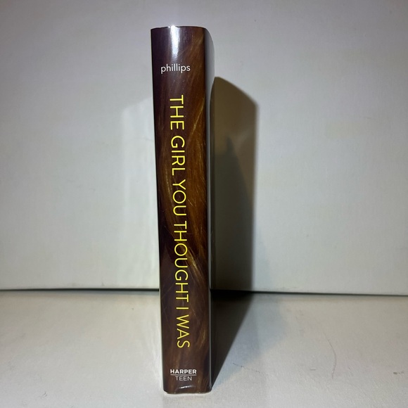 The Girl You Thought I Was Book - Picture 2 of 5